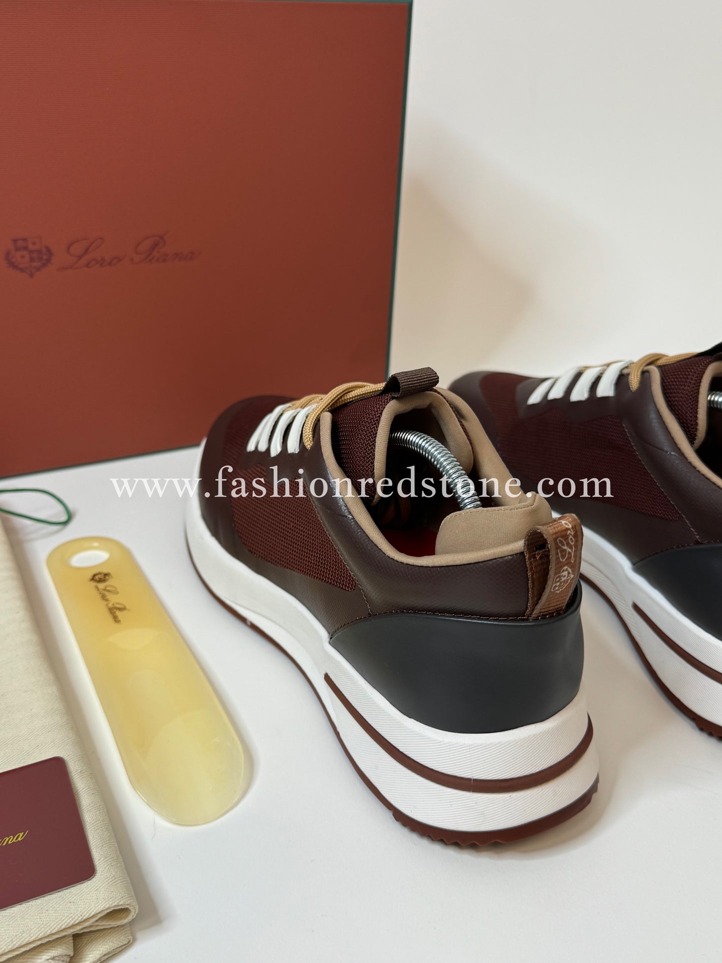 Loro Piana Week End Walk