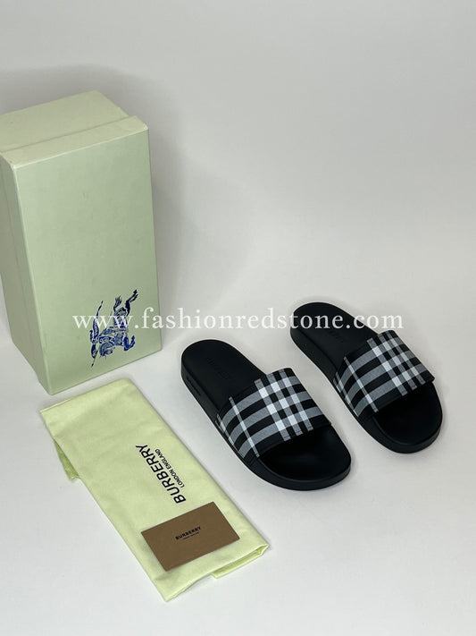Burberry Geruite Slippers