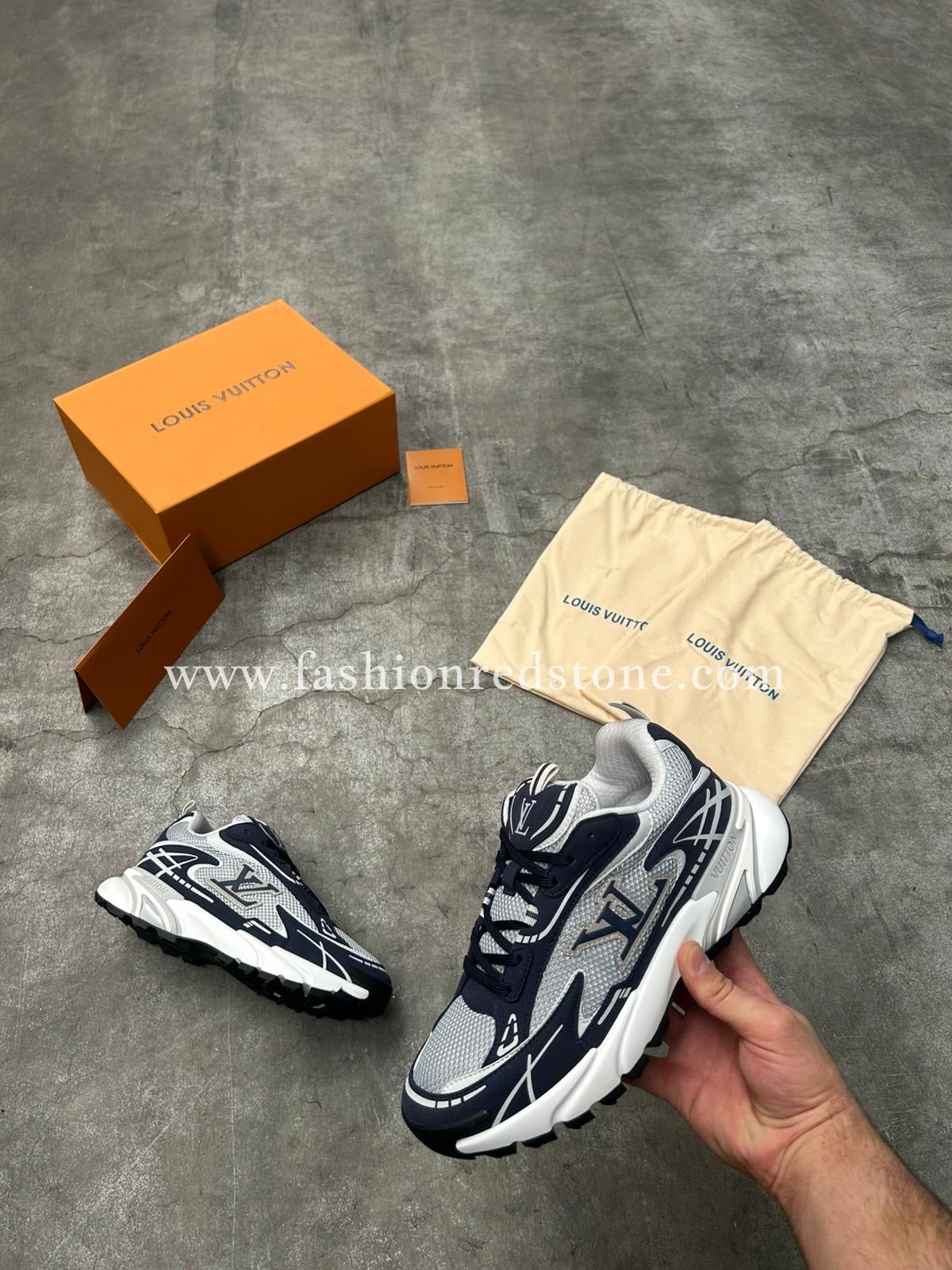 LV Runner Tatic Sneaker