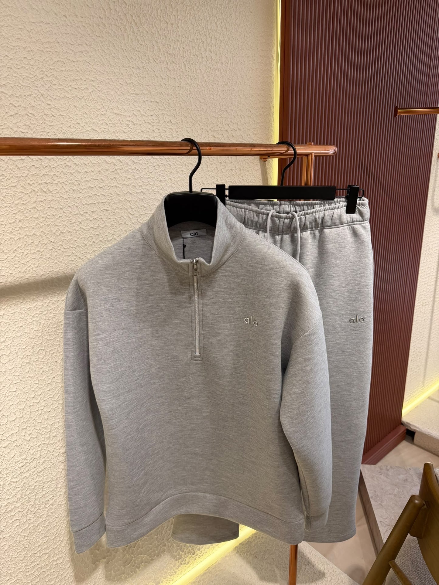 Alo Accolade 1/4 Zip Pullover Grey Full Set