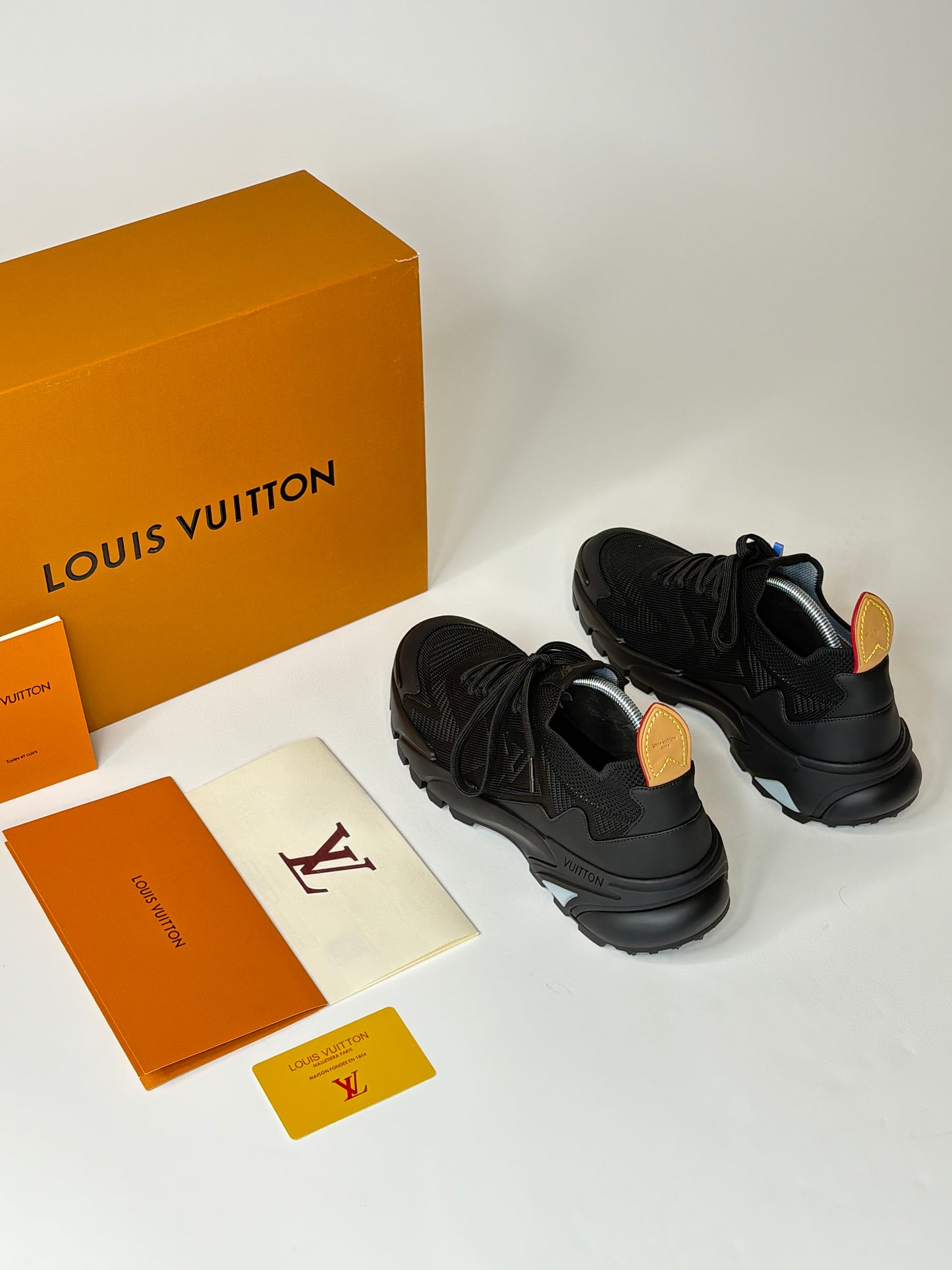 LV Runner Tatic Sneaker