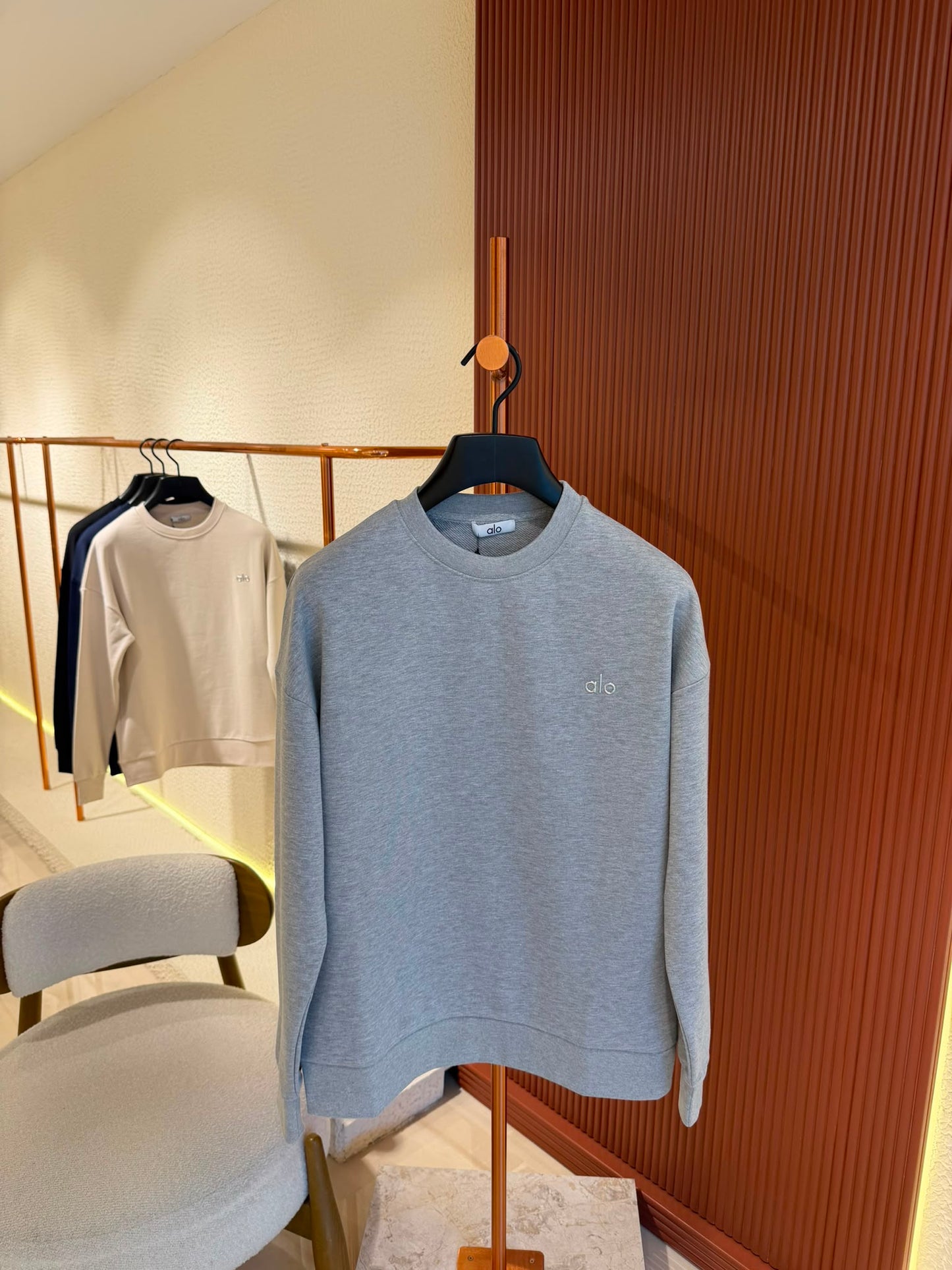 Alo Accolade Crew Neck Pullover Grey