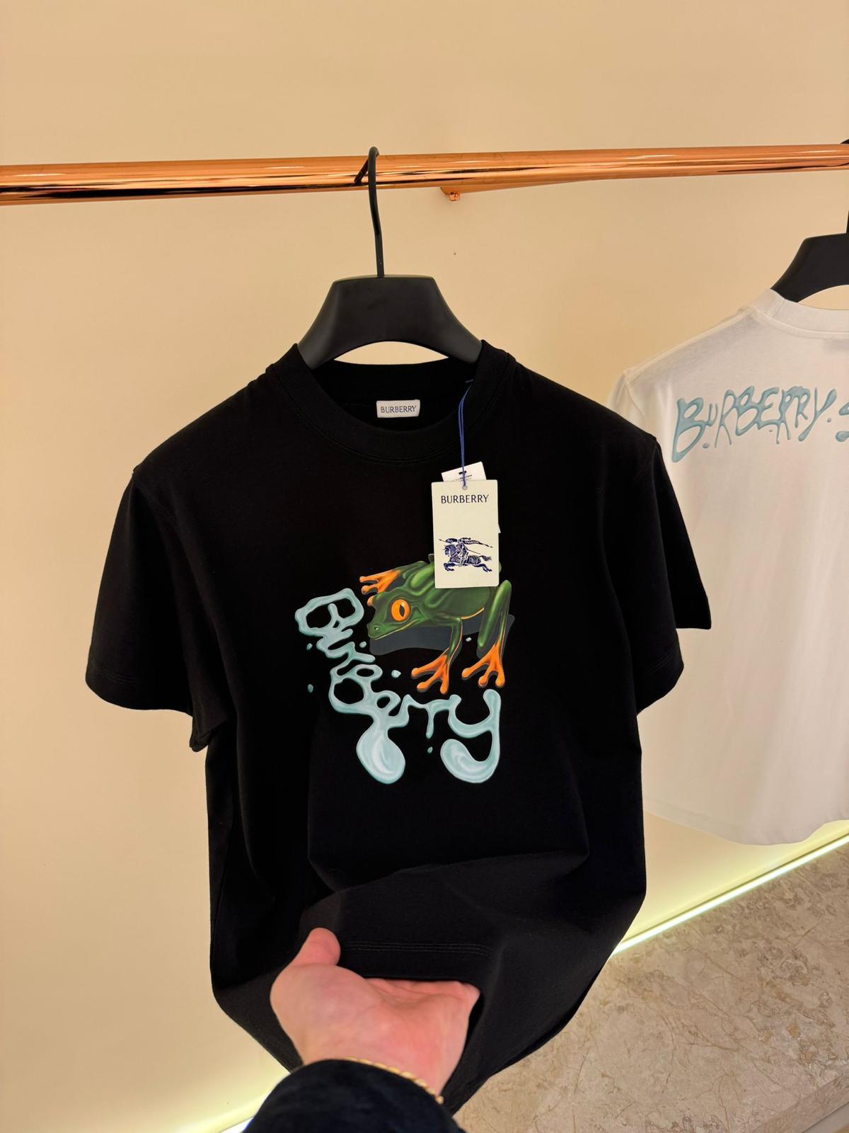 Burberry T-Shirt Met Grafische Print Black