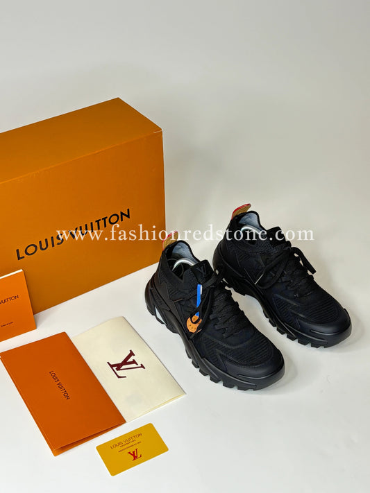 LV Runner Tatic Sneaker