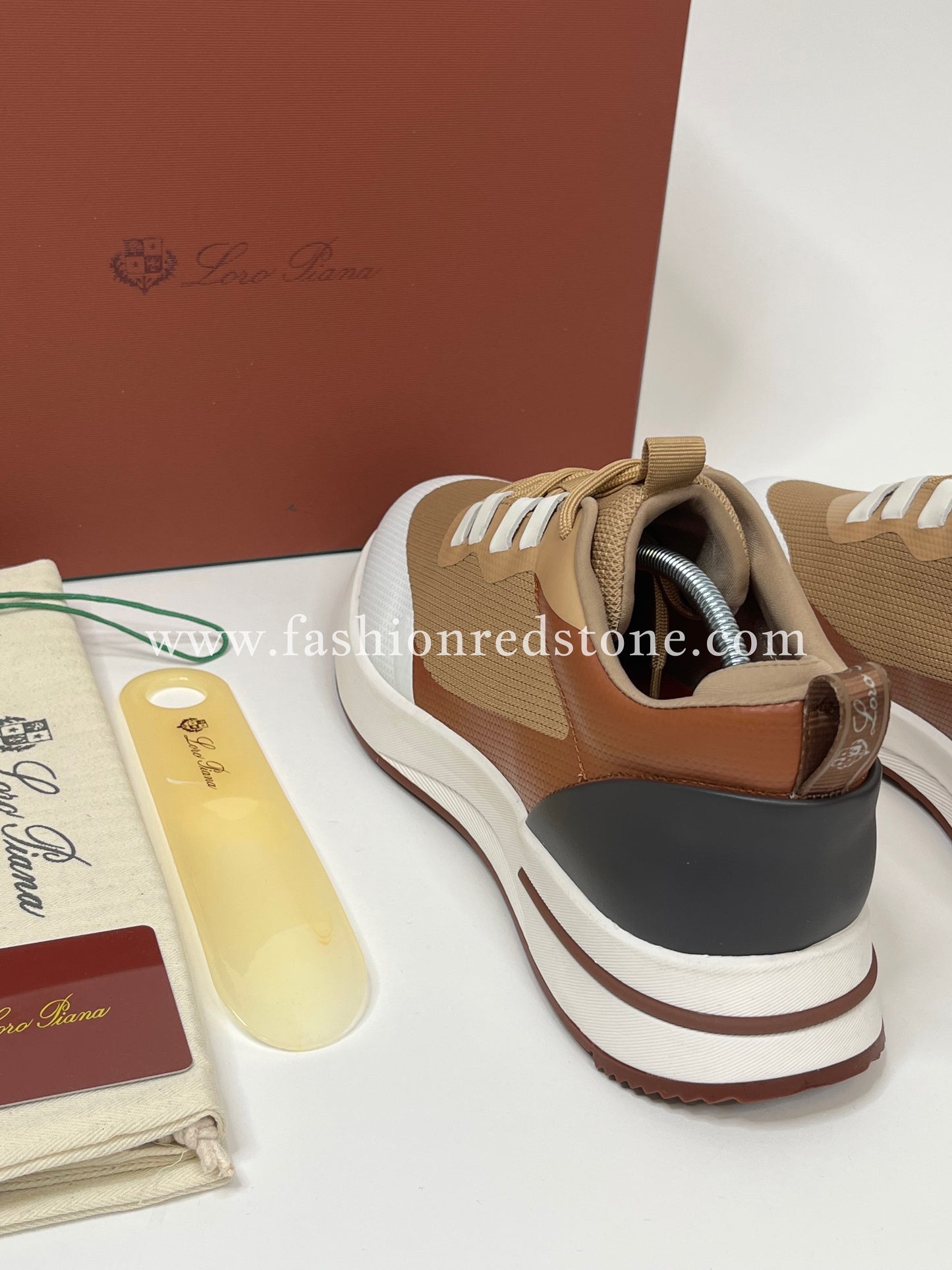 Loro Piana Week End Walk
