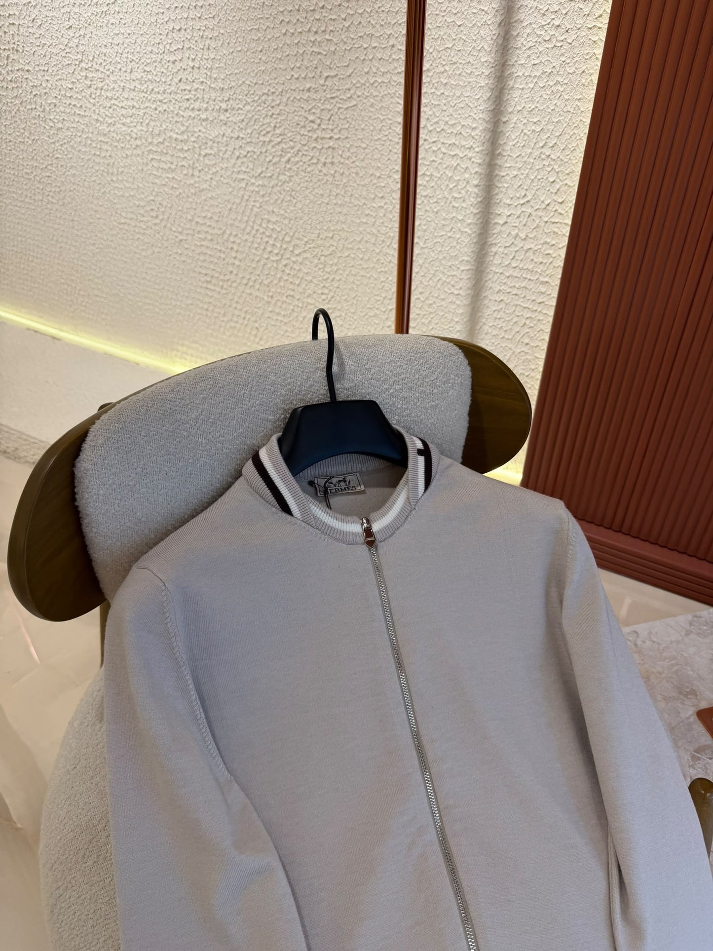 Hermés Full-Zip Beige