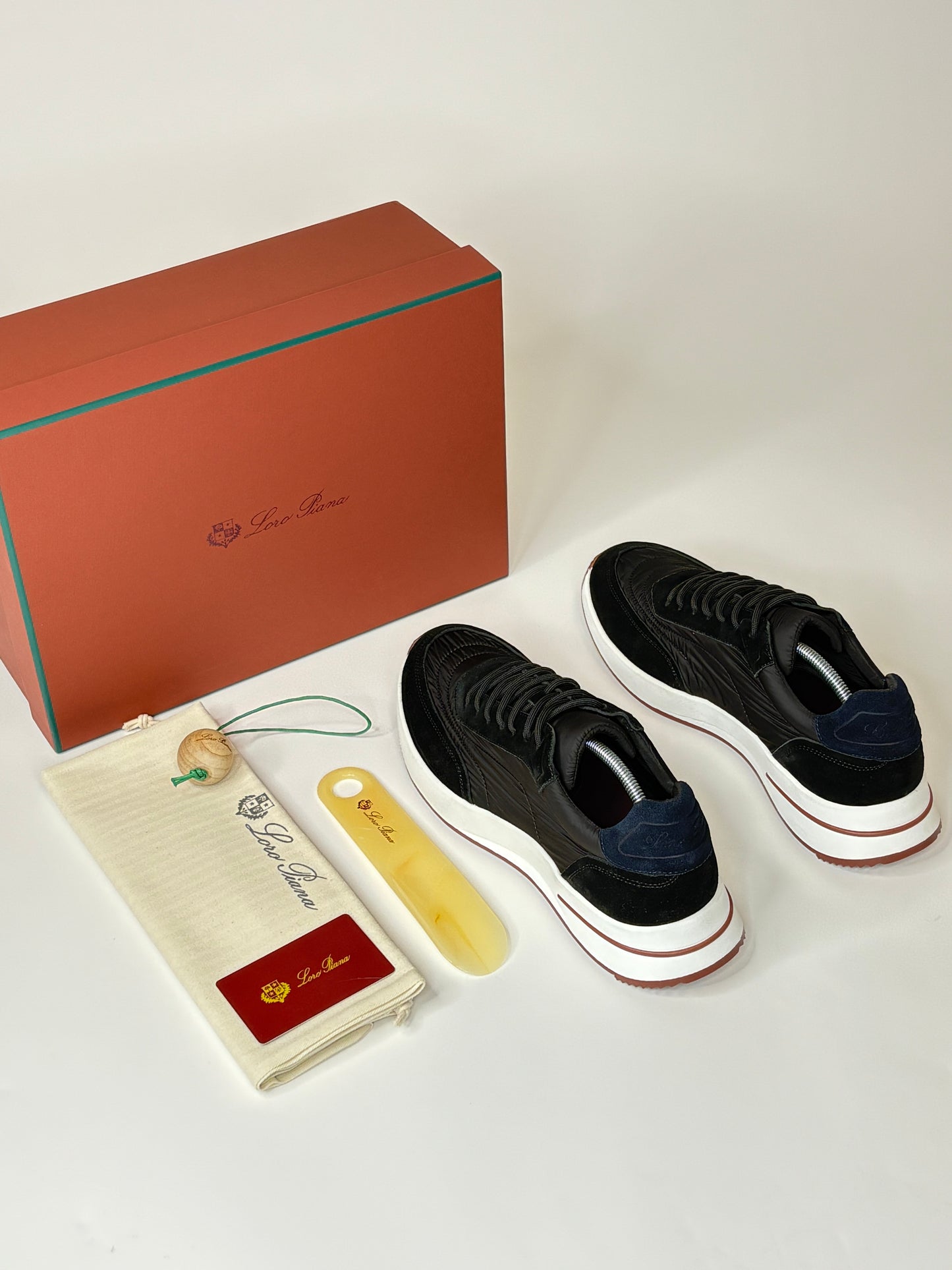 Loro Piana Week End Walk