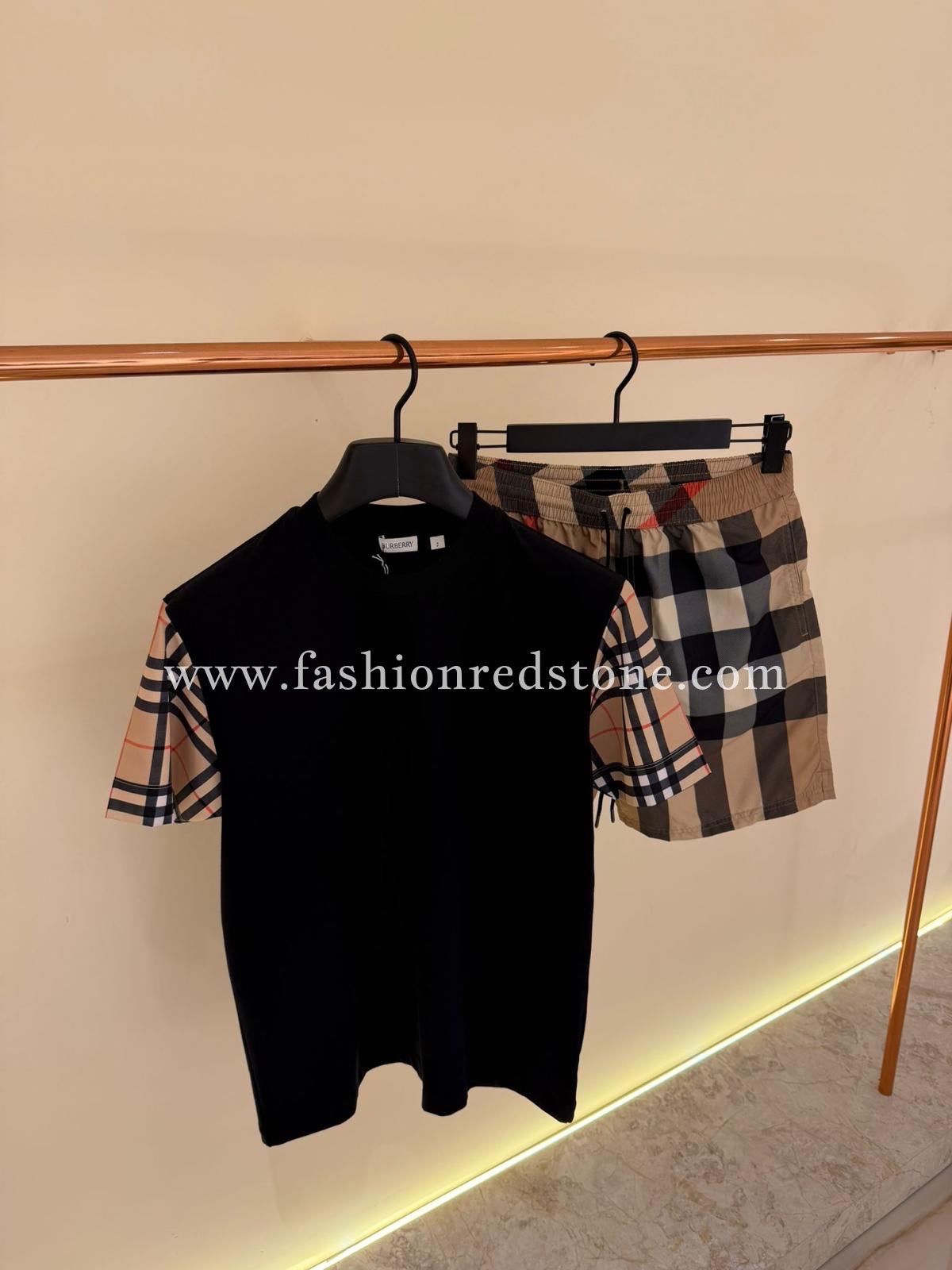 Burberry T-Shirt en Zwemshort Set
