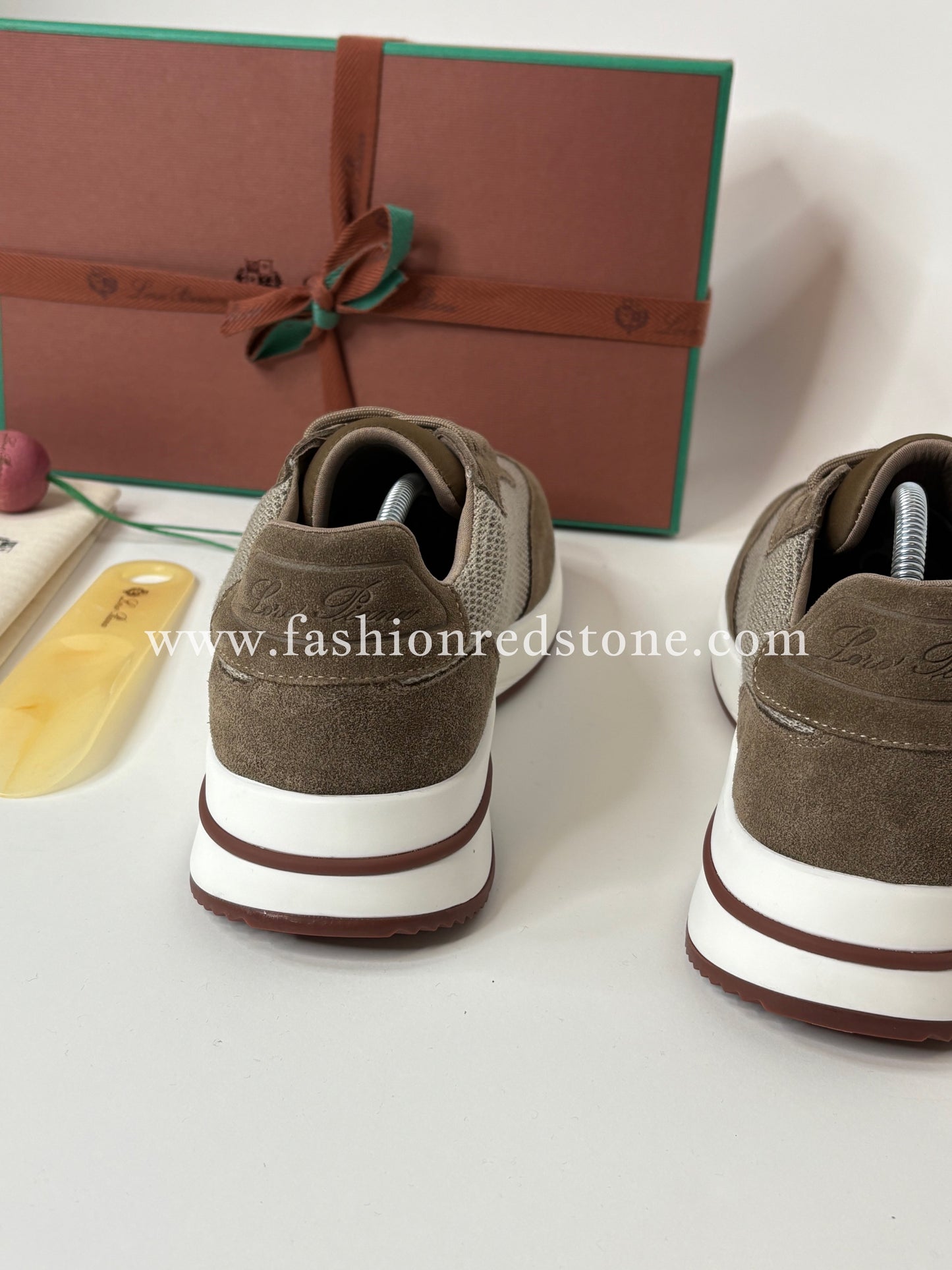 Loro Piana Week End Walk