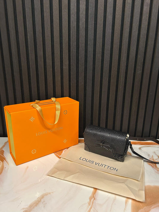 Louis Vuitton Steamer Wearable Wallet