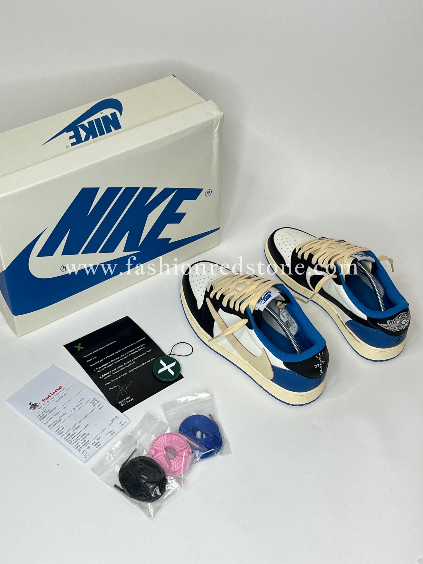 Travis Scott x Air Jordan 1 Low OG "Fragment"