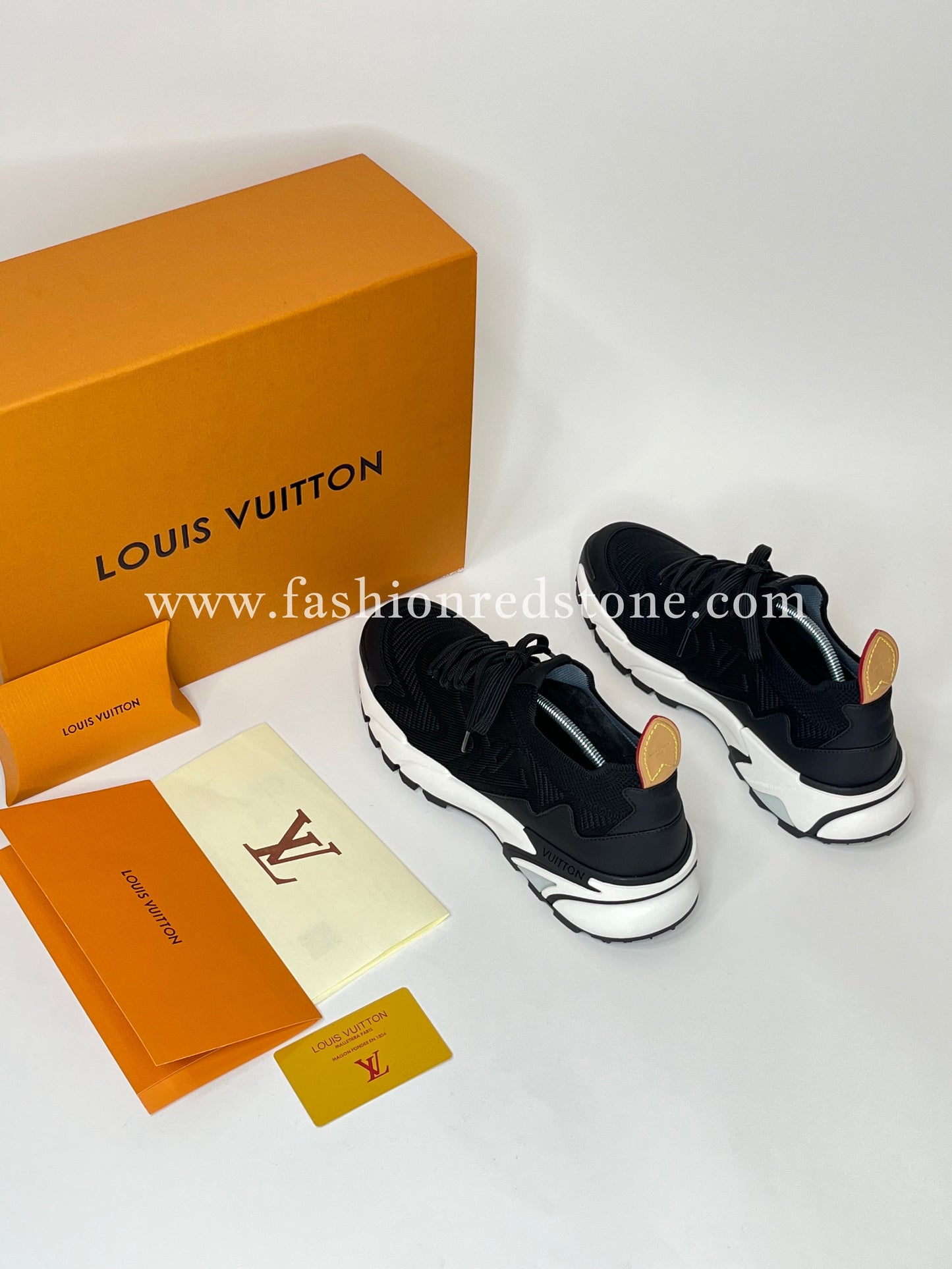 LV Runner Tatic Sneaker