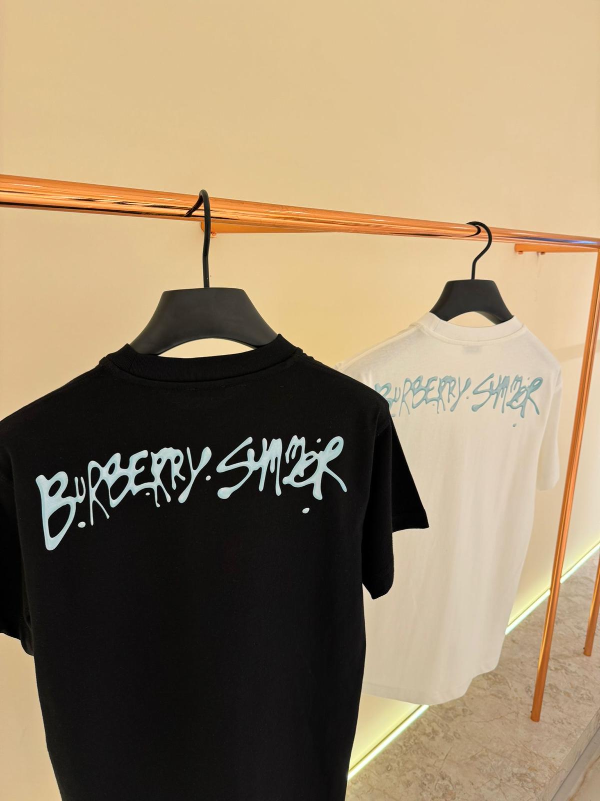 Burberry T-Shirt Met Grafische Print Black