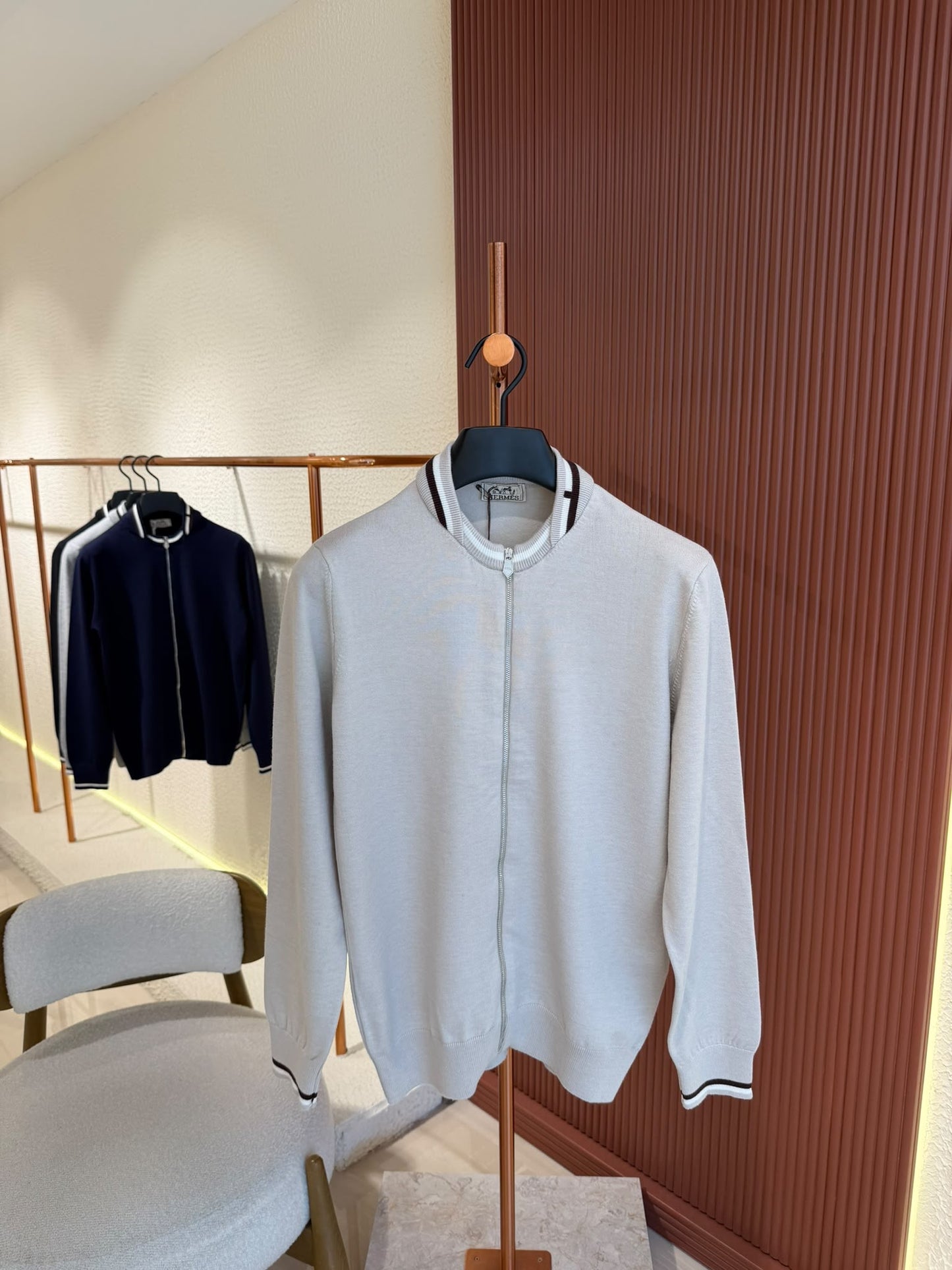 Hermés Full-Zip Beige