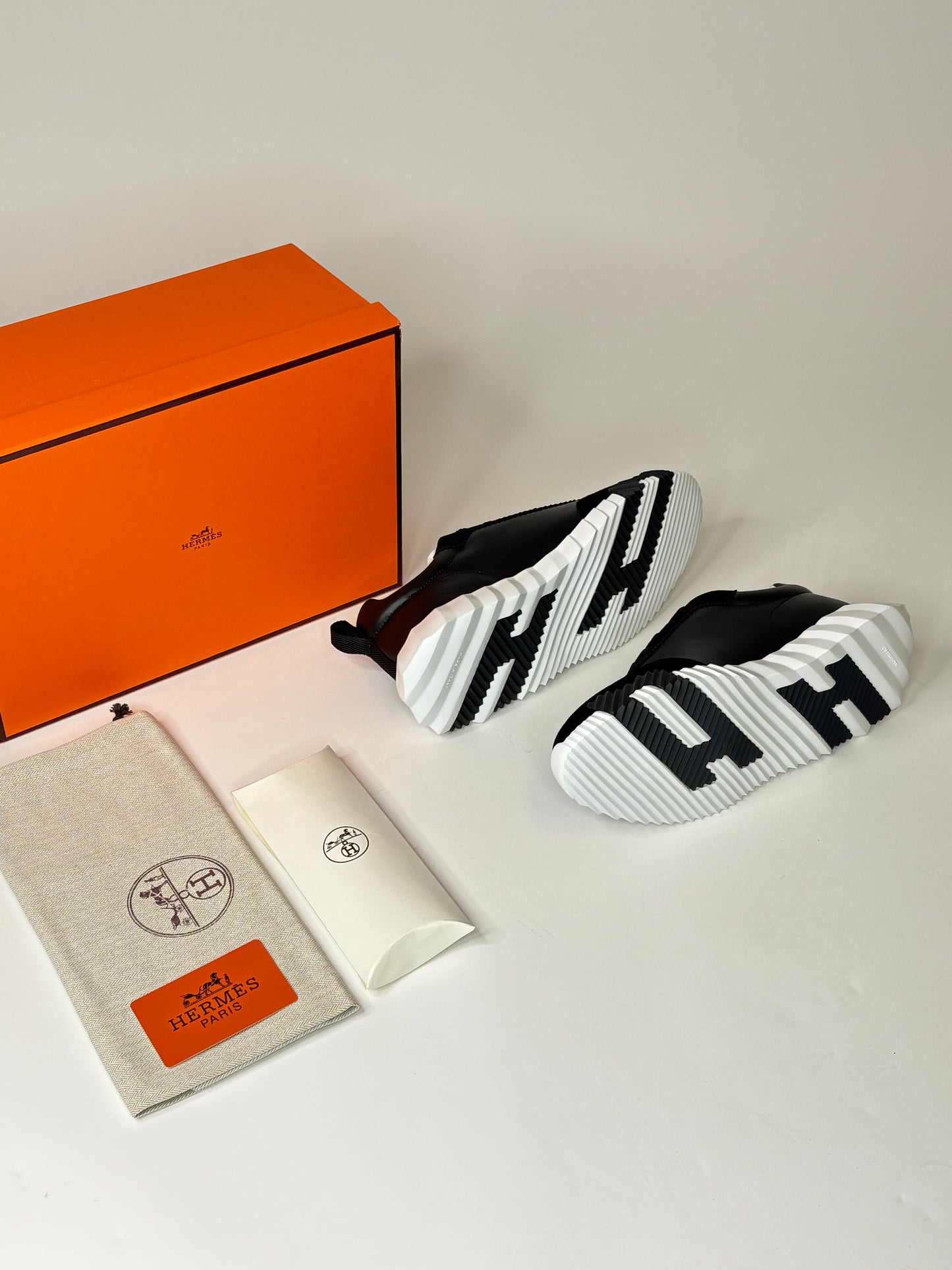 Hermes Bouncing Sneakers