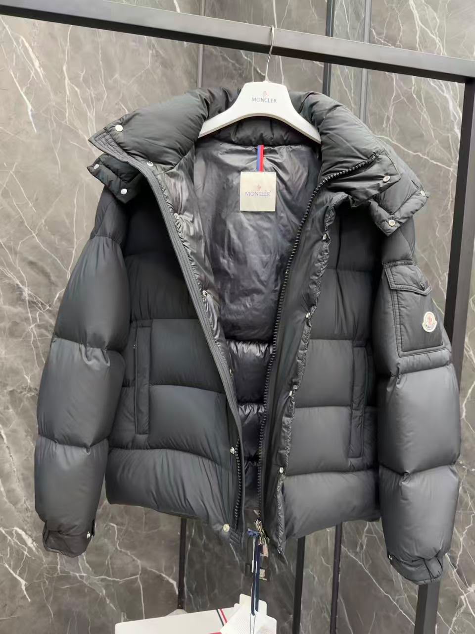 Moncler Vezere Jacket Black (Met NFC)
