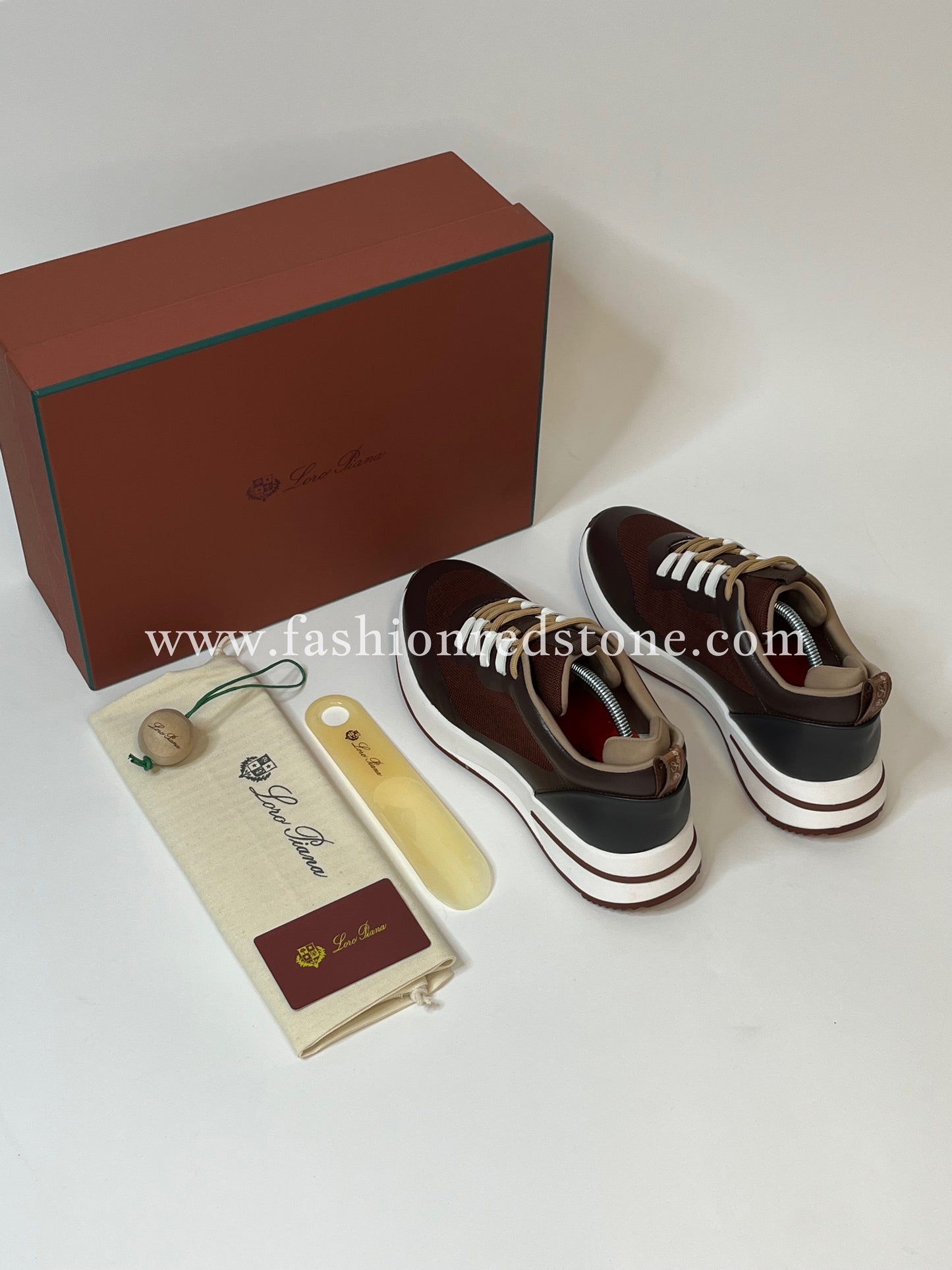 Loro Piana Week End Walk